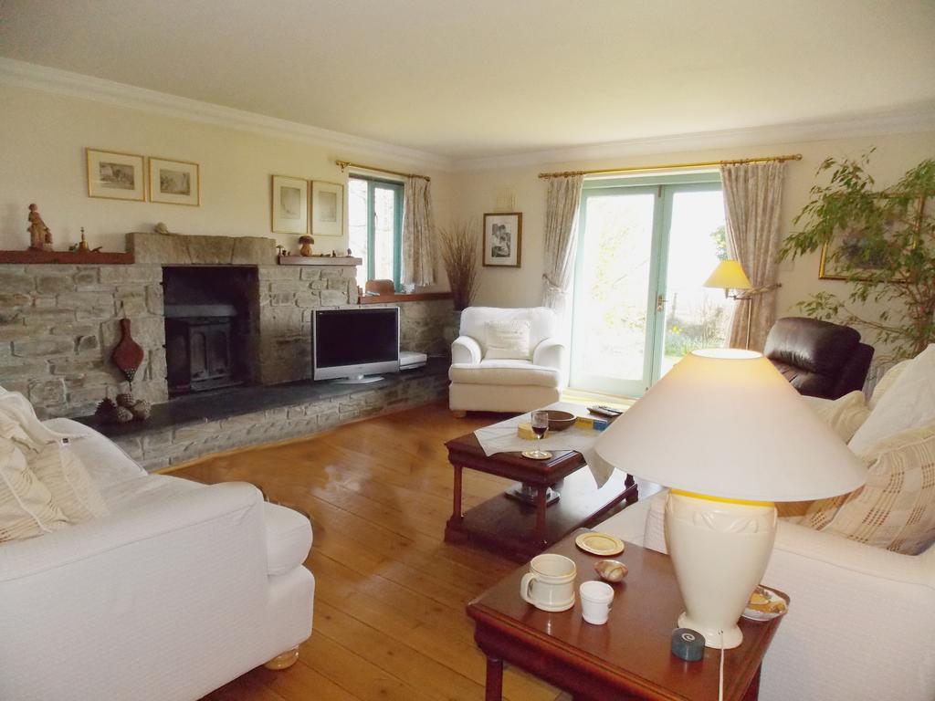 リスカード Trecarne House Bed & Breakfast エクステリア 写真