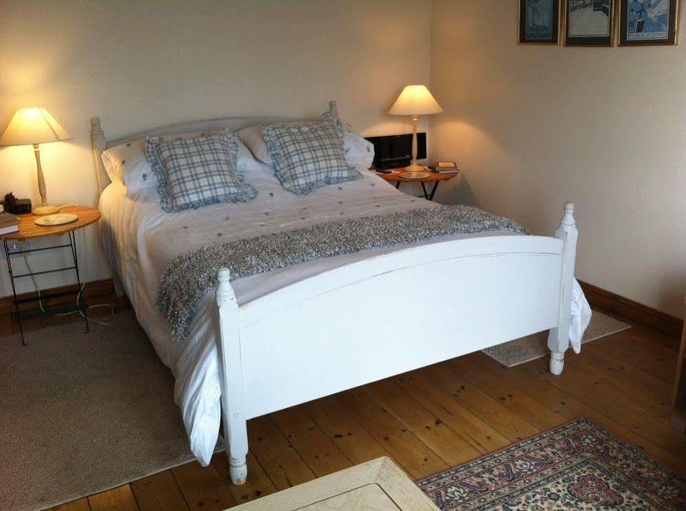 リスカード Trecarne House Bed & Breakfast エクステリア 写真